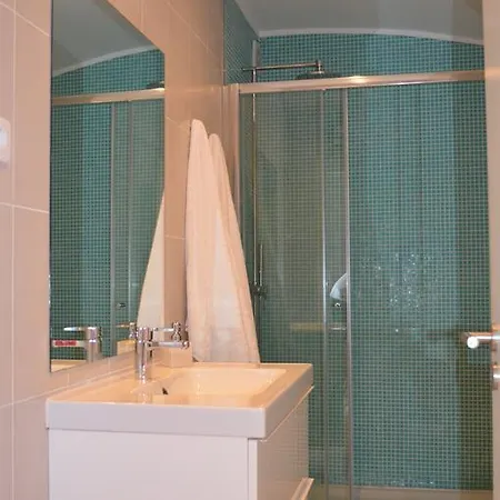 Apartamento Av. Alfredo Coelho Colares